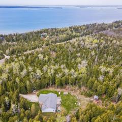 Huron retreat, near beach & pet friendly