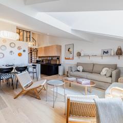 Exceptional location, 2BR right on Place Massena, Newly Renovated