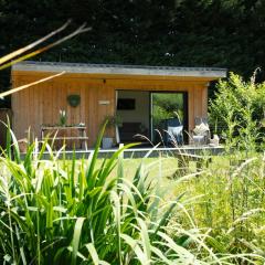 Luxury Silver Birch Lodge: Hot Tub/BBQ/Fire Pit