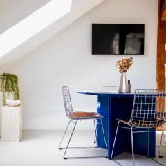 Zentrales Design-Apartment mit Schlossbergblick