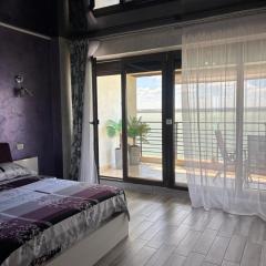 Mamaia Lake Deluxe