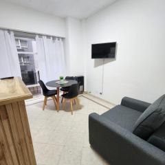 Dpto zona Güemes 2 amb con balcón