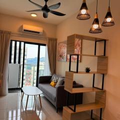 Relax Dreamy Staycation with Parking & Wi-Fi - MSuite at Bandar Manjalara, Near Desa ParkCity, Arkadia & Eateries