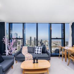 City Meets Ocean - 50th floor premium retreat