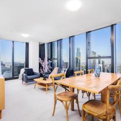 City Meets Ocean - 50th floor premium retreat