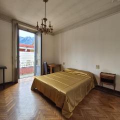 Appartamento completo o Camere private, Lecco Centro vicino alla stazione e al lago