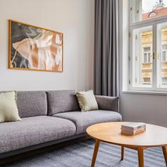 Blueground Vinohrady balcony nr Riegrovy Sady PRG-78