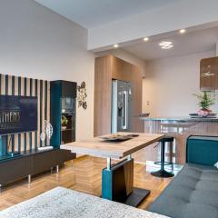 City Chic Living-3BR Kallirrois