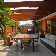 Luxury Tbilisi House with Garden - by Wehost