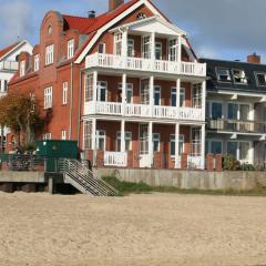 Gaestehaus-Gorch-Fock-Wohnung-2-mit-direktem-Meerblick