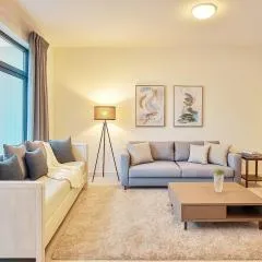 Vacay Lettings -Large 1 bed at bay square business bay