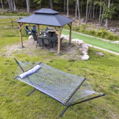 3 BR Near Lake with Game Room Dog Friendly