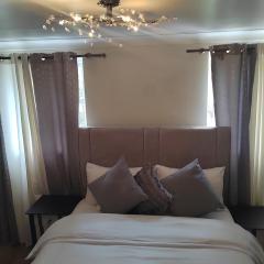 Stunning home next to Excel, London City Airport and East London University