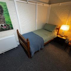 Cute & Cozy - 1 Person Studio - South Pier