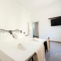 Airport 8 Minutes, 2BR, Terrace, By Tilo