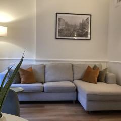 Ladbroke Grove Station -Stunning, Stylish Brand new apartment