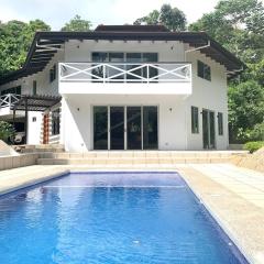 Dominical Beach 15 min Private Retreat Casa Grande