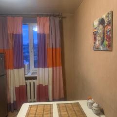 Three-room apartment in the center
