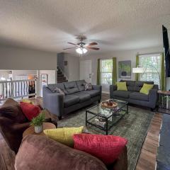 New! 10 Guest! King Bed! Patio! Grill! Near ATL & Downtown Norcross