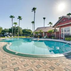 Villa Velera Your Modern Disney Escape and other theme parks Pool, Fast WiFi & Free Parking, great for long stays