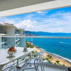 Stylish Oceanfront 2BR - Balcony with Sunset Views, Pools, Beach & Gyms