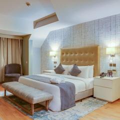 La Abbey Hotel and Suites