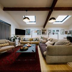 Private Luxury Open-Plan Barn Conversion