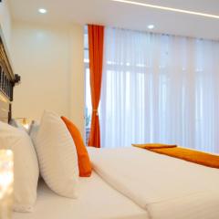 LUMI R Boutique Hotel