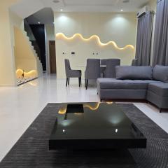 5 Bedroom semi detached Apartment by Ellestar Homes