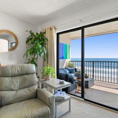 512 - Oceanfront top floor corner 2 bedroom