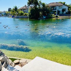 Experience Serenity Luxe 4BDR Lake House 25ft Pool