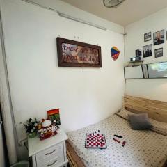 Old Quarter- Projector - CHEAP