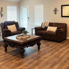 Spacious 2 Kings Fast WiFiNear Plants