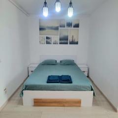 Studio spațios,intim+ loc parcare propriu,vedere panoramică,utilat de lux