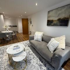 Stylish 2-Bed Apartment by Manchester City Cente