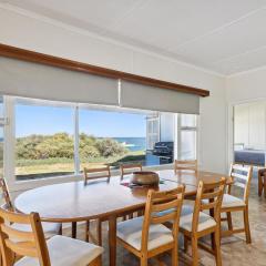 The Blue Beach House, 3 star accommodation 5 star view