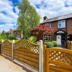 Lovely 3 Bedroom Home with Garden in Luton