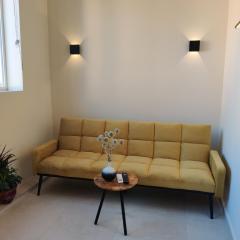 Stylish Duplex for 6, Central