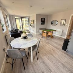 Stylish Spacious 5-Bed Duplex