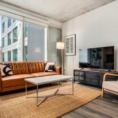 Boulevard Stays Downtown Highrise 1BR Sky Pool Parking Gym 11