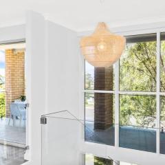 Mollymook Delight - with easy ocean & golf access