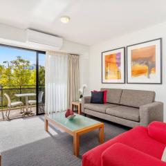 321 Heavenly Hay Sleeps 4 2BR PoolGym