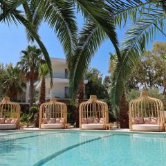 NŪSA suites & villas