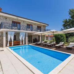 Holiday Home Deno&Melly by Interhome