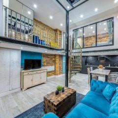 City Center Loft Haven: Modern Elegance