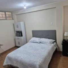 Habitación privada 2do piso cerca a la Plaza Constitución