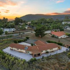 Entire Private 3BR-2Bth, Mountain View, Jetted Tub, 2500 sqft, King Bed,Garage, Available Now