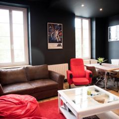 Qualys Cinema-Parking & View Square