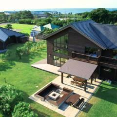 Cairns House by SANA