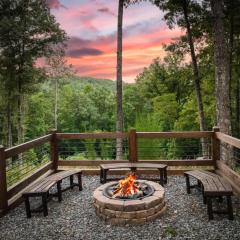 The Americana - Stunning Mountainside Retreat
